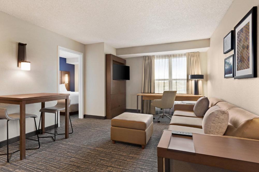 One-Bedroom Queen Suite with Sofa Bed interior